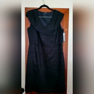 TAHARI / arthur s levine dress 10